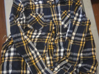 The Three Abouts Youth Boys Yellow White Black Plaid Flannel Shirt Size L (14-16)