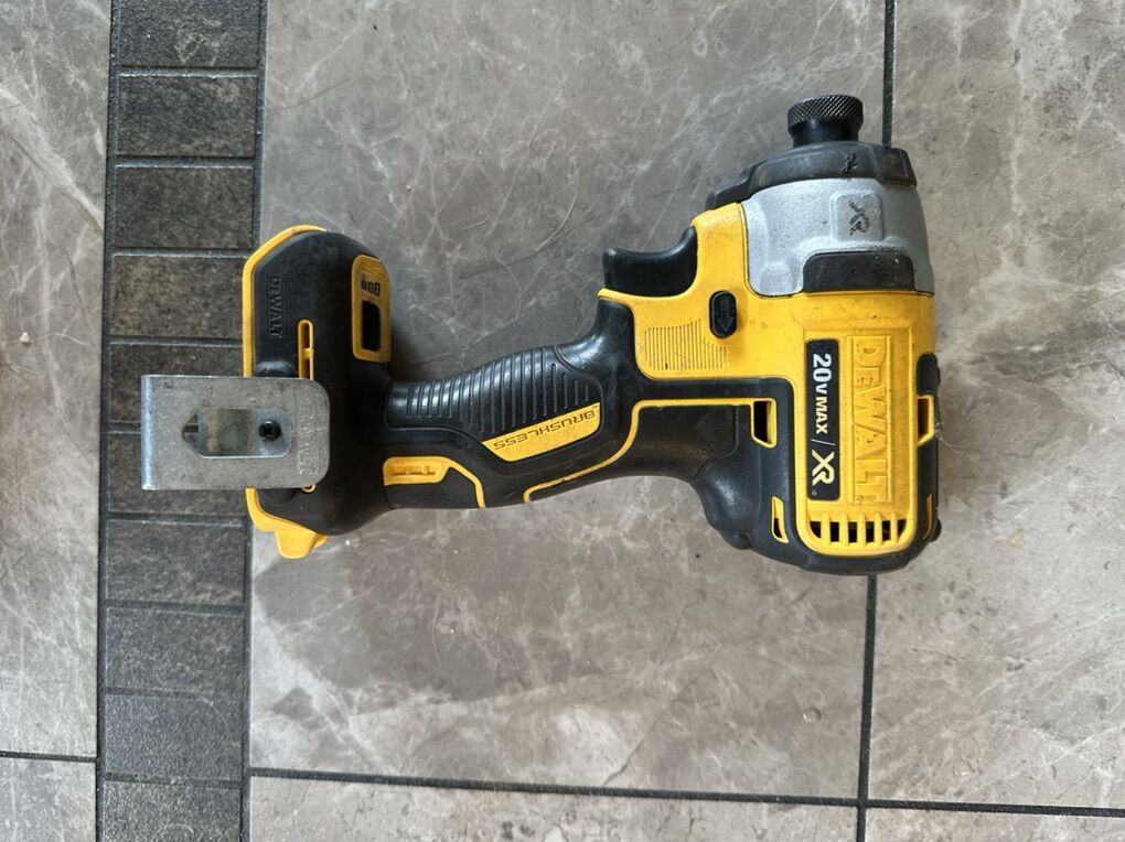 Dewalt 20 V Brushless Driver