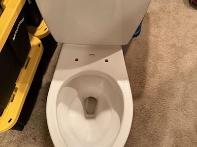 Toto Drake toilet