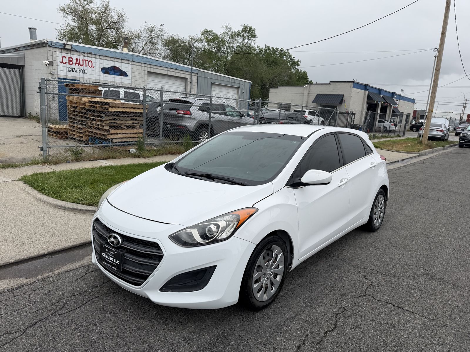 2017 Hyundai Elantra GT Base