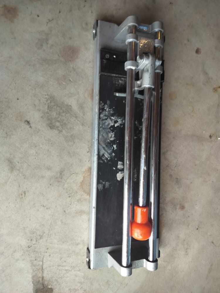Plasplugs Manual Tile Cutter Hand Tool