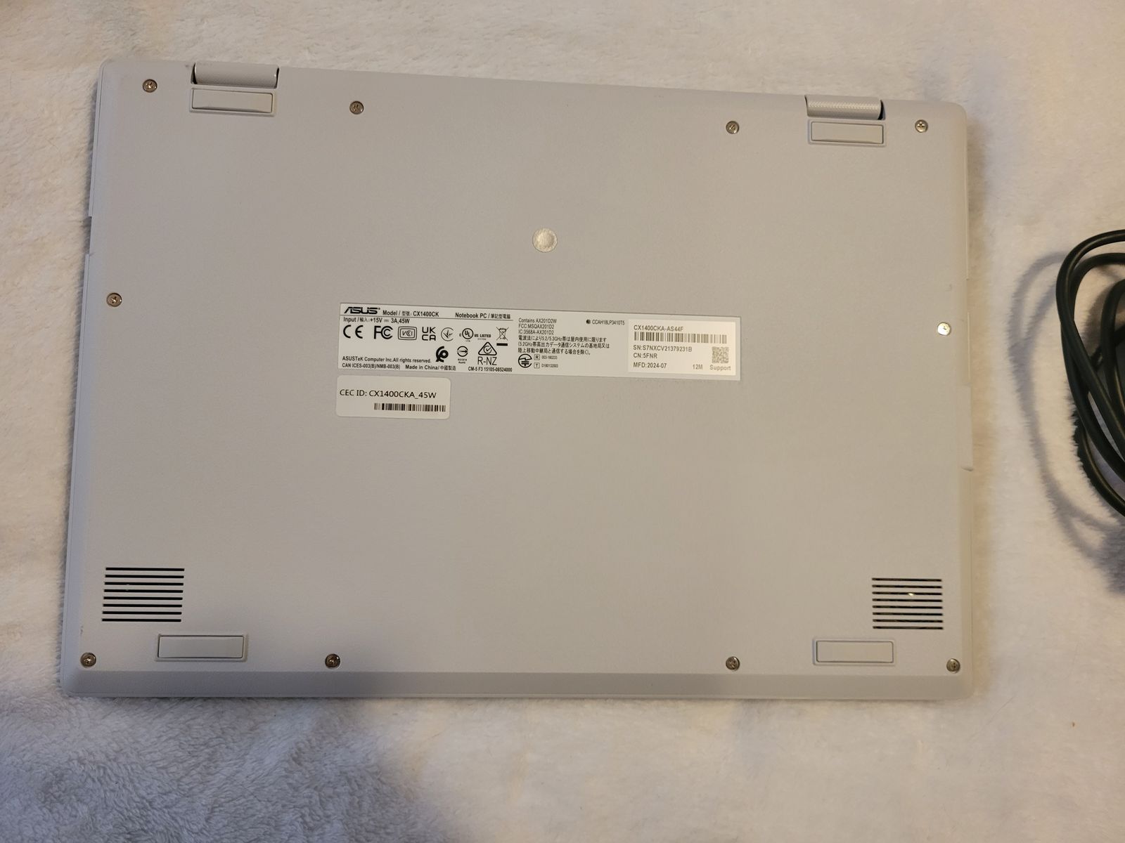 Main image 3