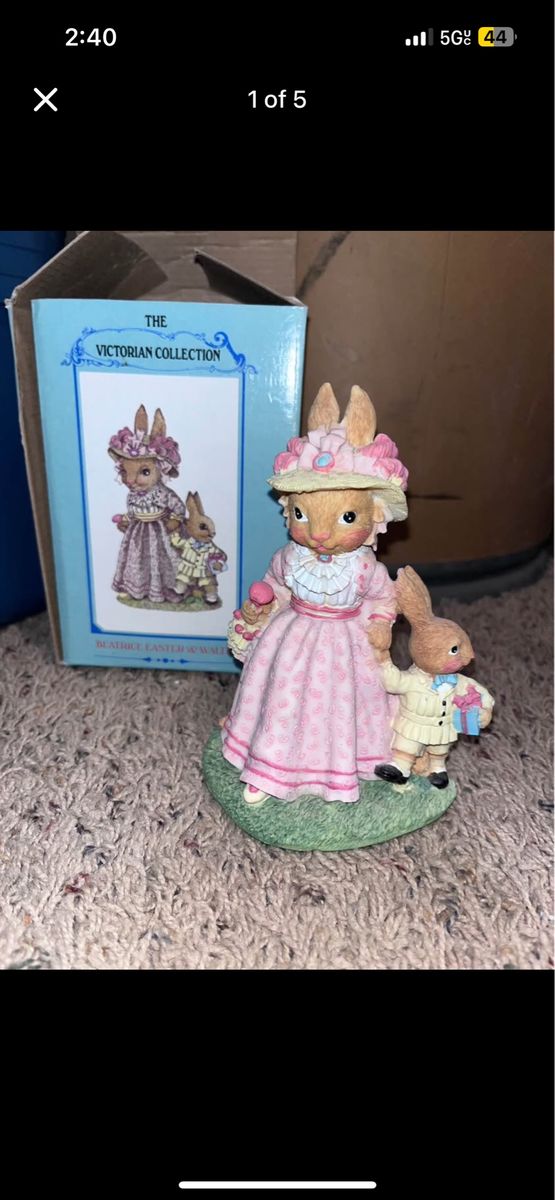 The Victorian Collection Beatrice Easter & Walter Figurine 1995 IRS Rabbits 6.5 in