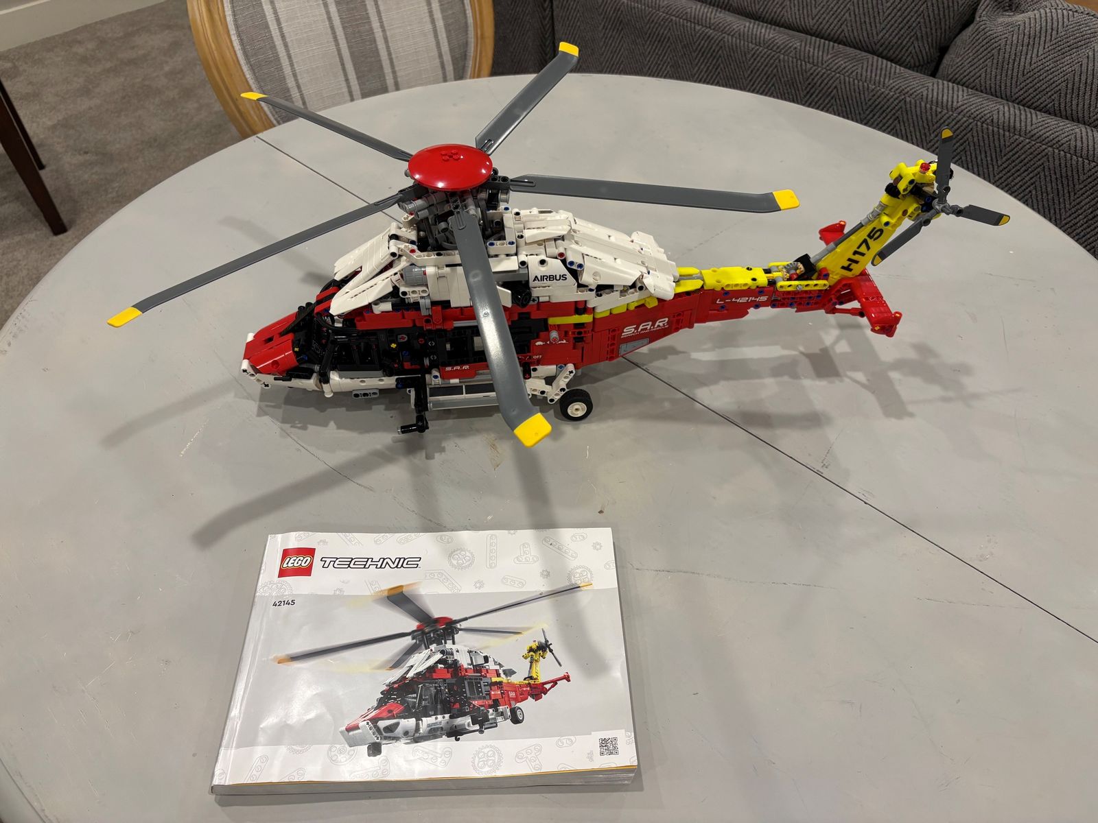LEGO Technic H175 Airbus 42145
