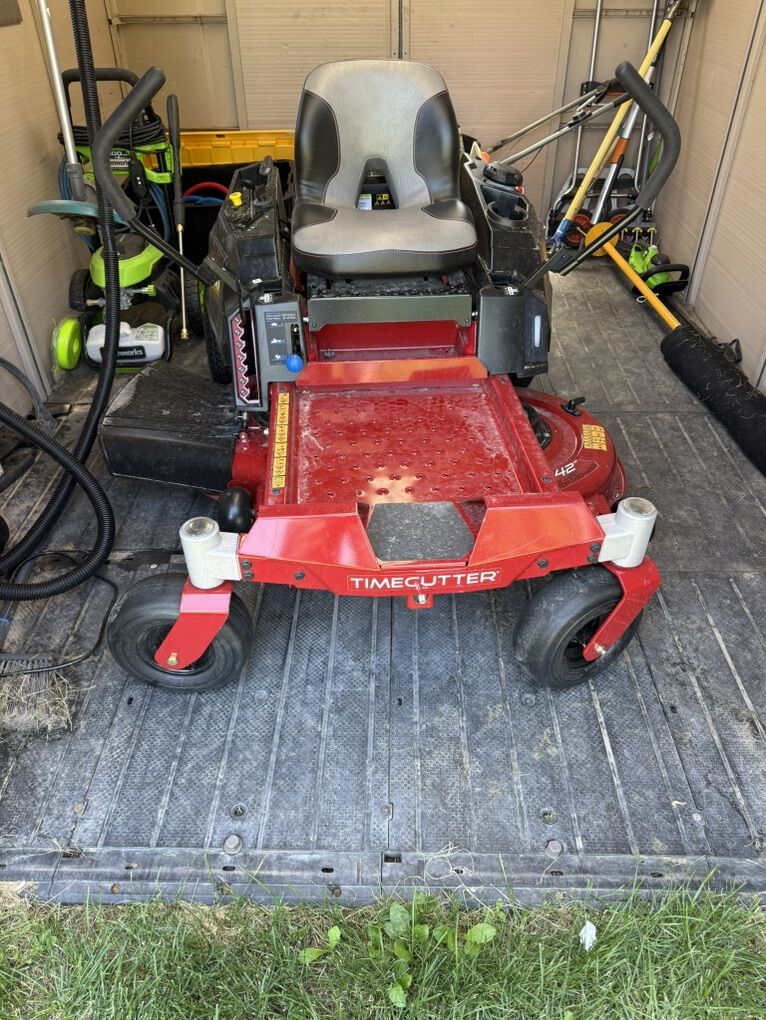 2025 Time Cutter riding Lawnmower