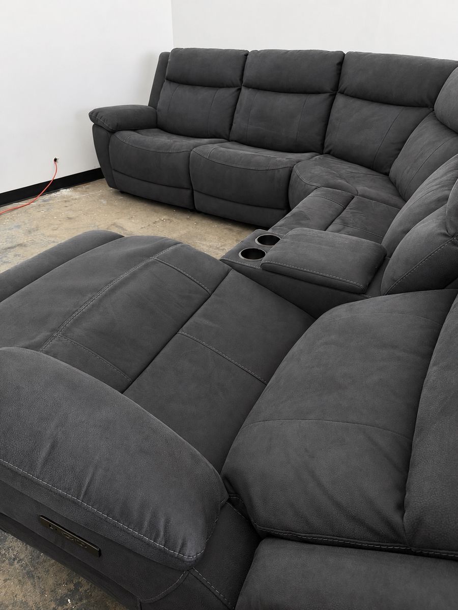 Main image 4