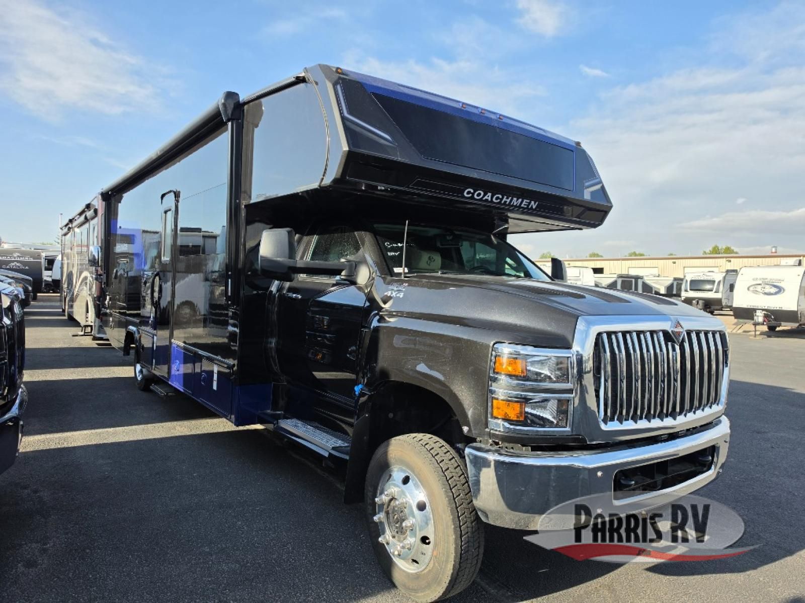 New 2026 Coachmen RV Entourage 330DSI International