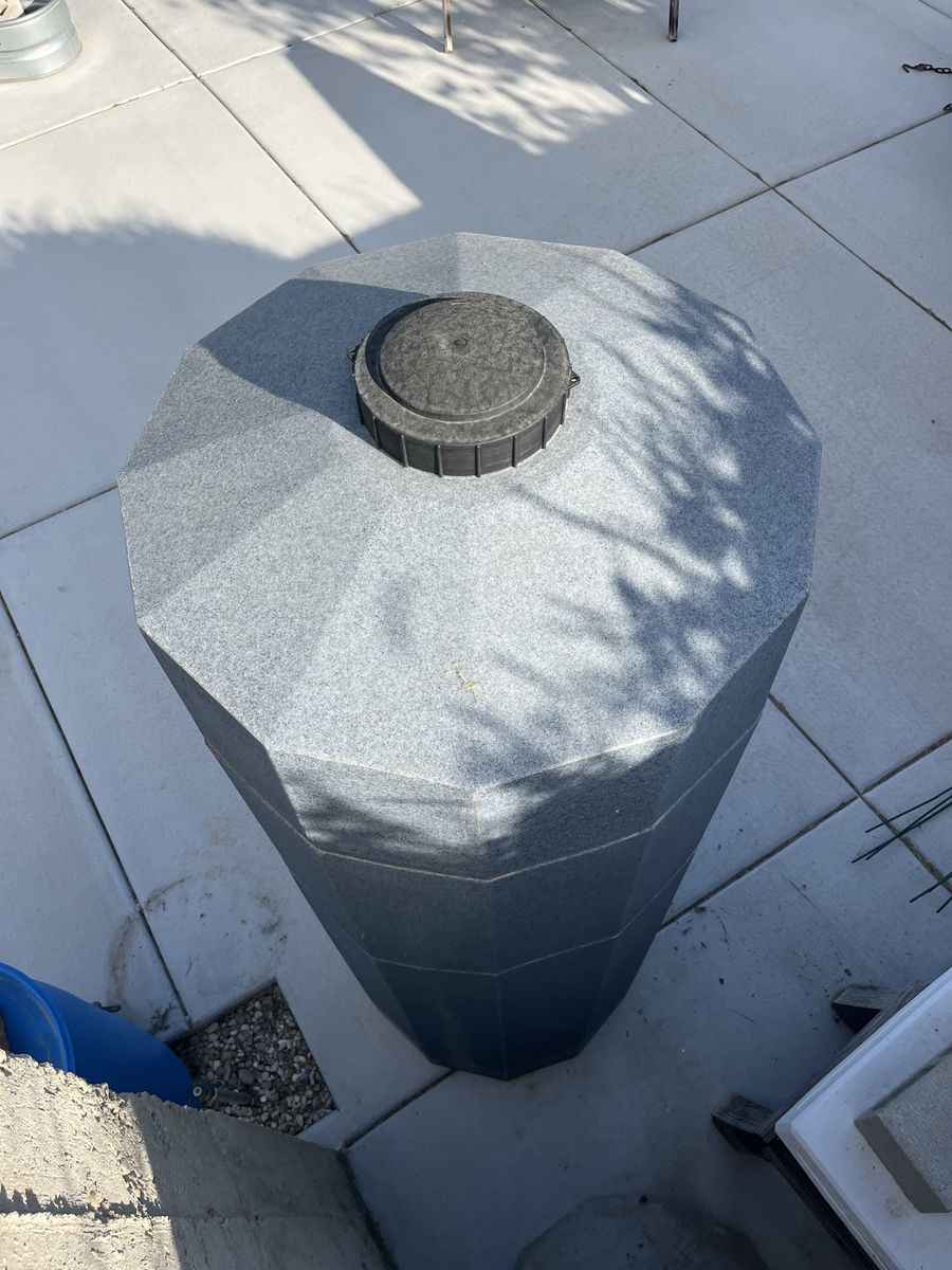 Main image 3
