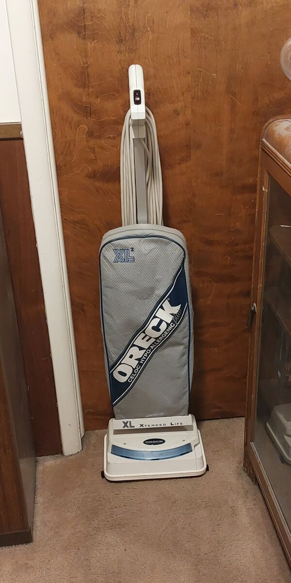 Oreck XL 2 Vacuum Cleaner White