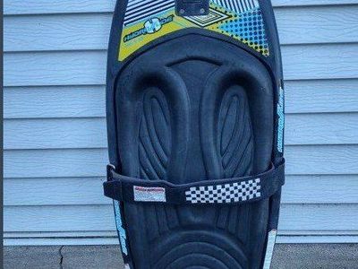 Hydroslide Revolution Kneeboard - Black/Yellow with Adjustable Strap