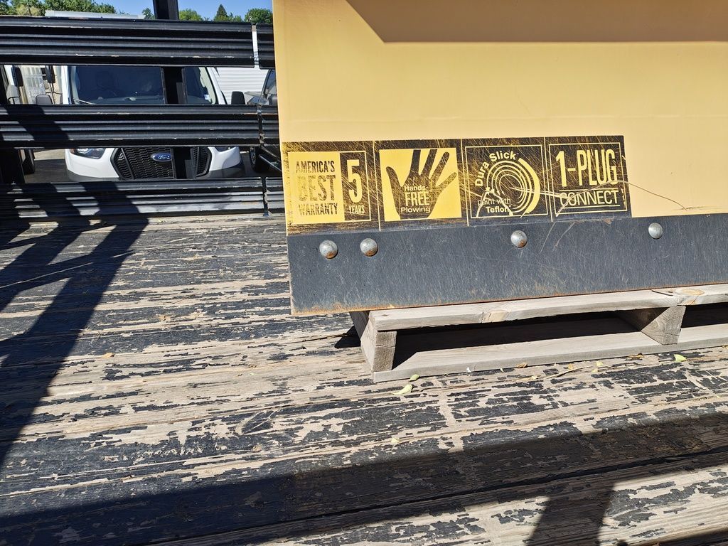 Main image 4