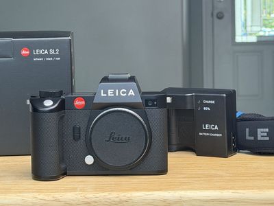 Leica SL2 Mirrorless Camera