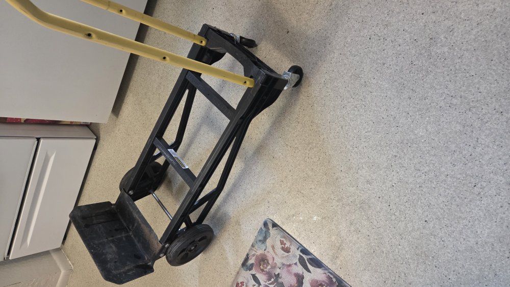 Dolly capacity 400 Lbs