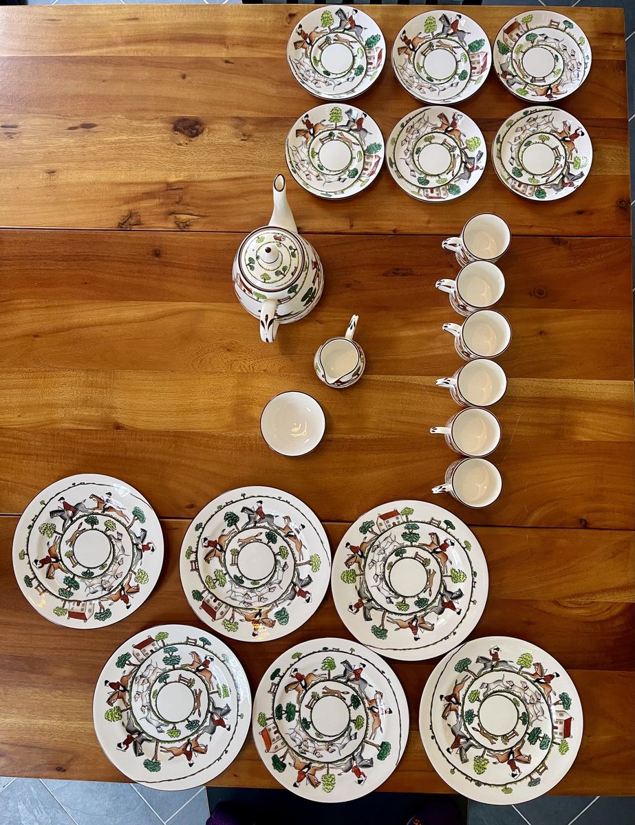 Crown Staffordshire English Hunt Tea/Coffee set