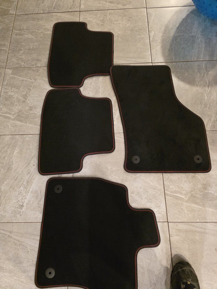 Audi foot mat