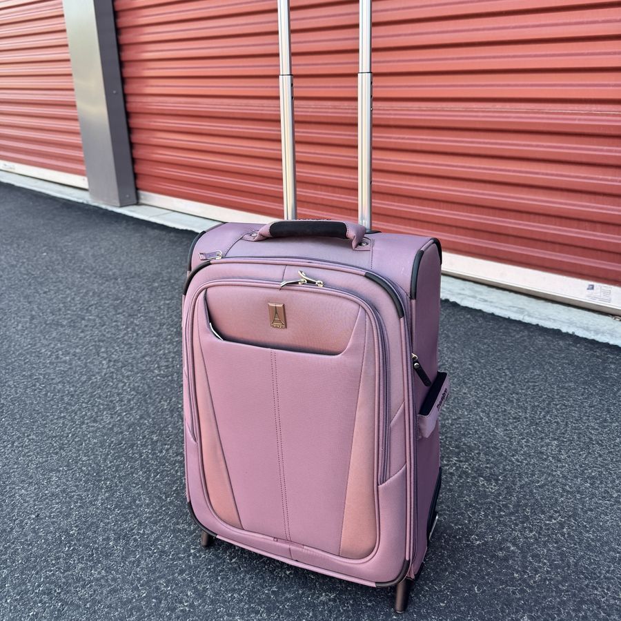 Travelpro Maxlite 5 Softside Expandable Carry-On Spinner Luggage, Dusty Rose, 21-inch