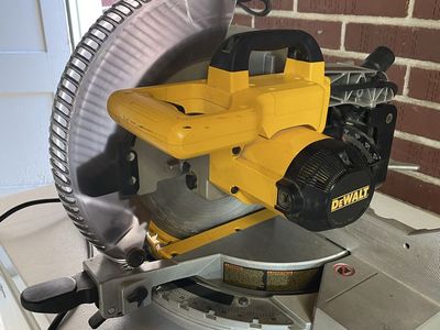 DeWalt DW715 Compound Miter Saw - 12-inch Blade