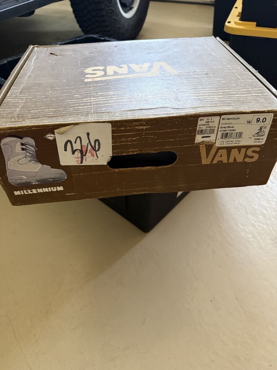 Snow Board Boots - VANS