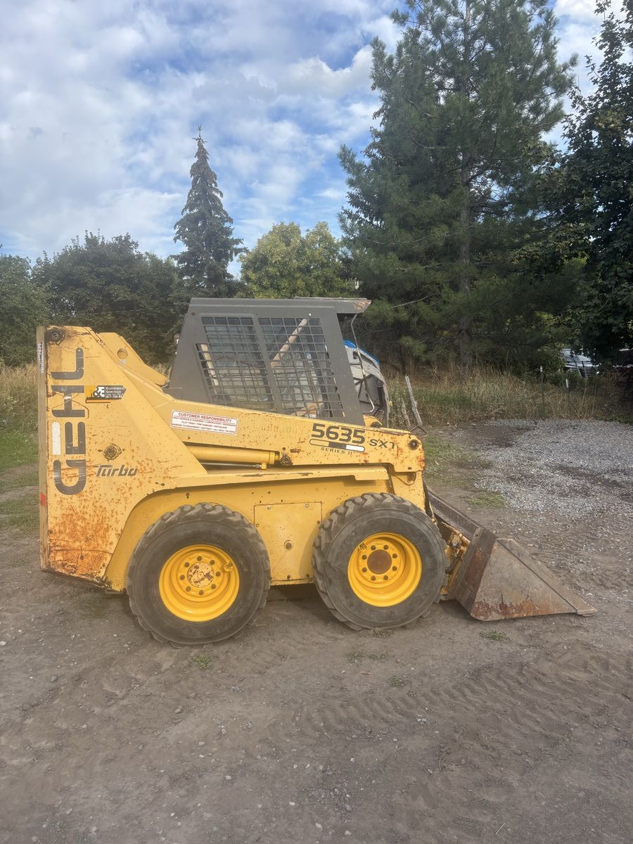 2003 gehl skid steer