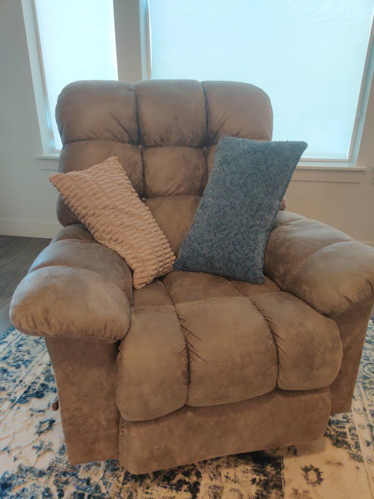 Genuine taupe La-Z-Boy rocker/recliner, only 2 years old