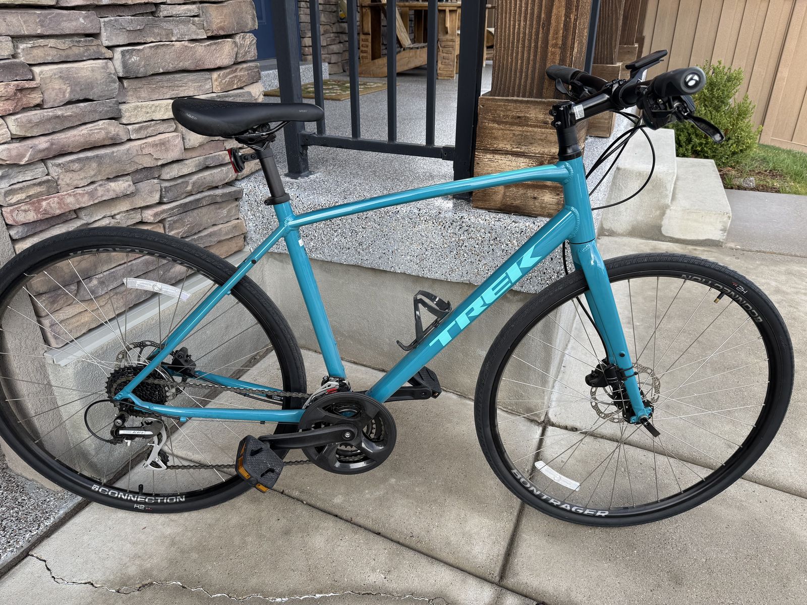 Like-New Trek FX 2 Disc Hybrid Bikes – Barely Used
