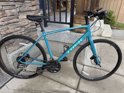 Like-New Trek FX 2 Disc Hybrid Bikes – Barely Used
