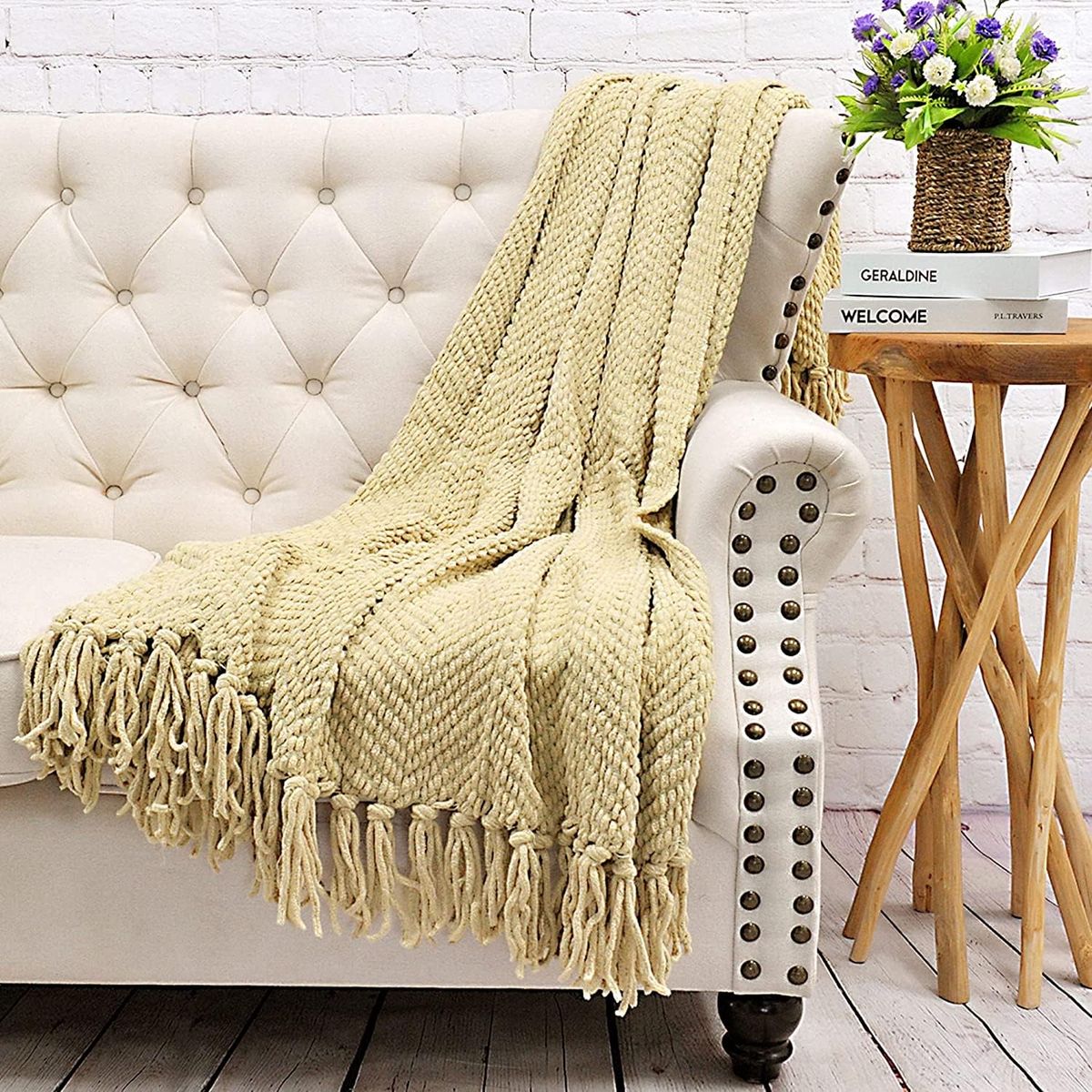 Cozy light yellow Chenille Knitted Throw Blanket with Fringe - Soft & Warm Home Decor