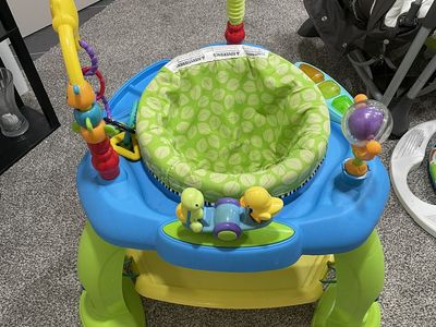 Baby bouncer