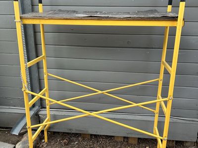 Portable Rolling Scaffold tower.