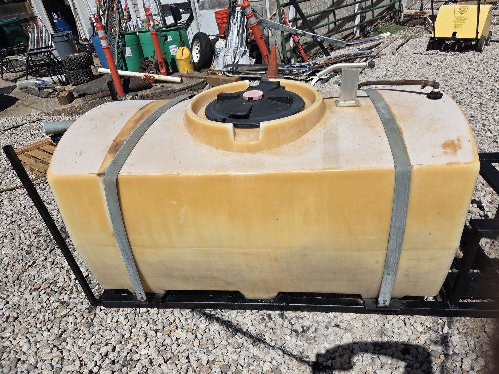 Main image 6