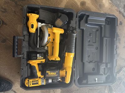 DeWalt 14.4V XRP Cordless Combo Kit – 4 Tools + Case – Batteries Dead – $45 OBO
