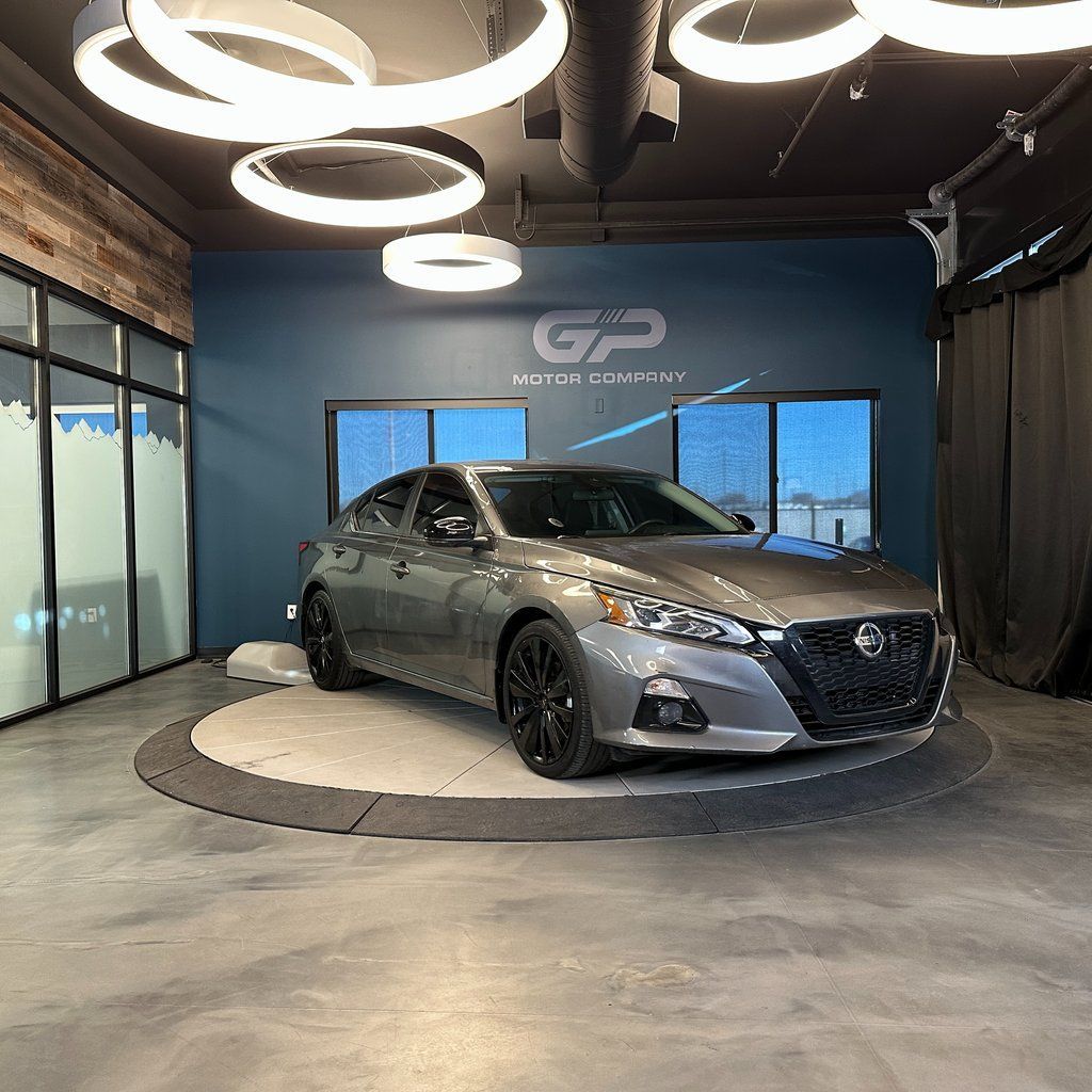 2022 Nissan Altima 2.5 SR