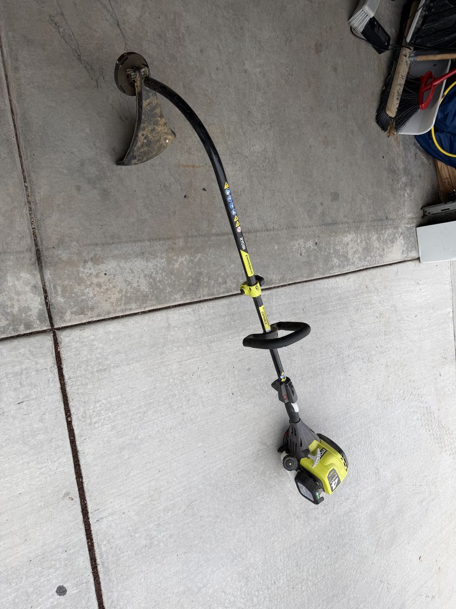 Ryobi 4-Cycle String Trimmer (C430)