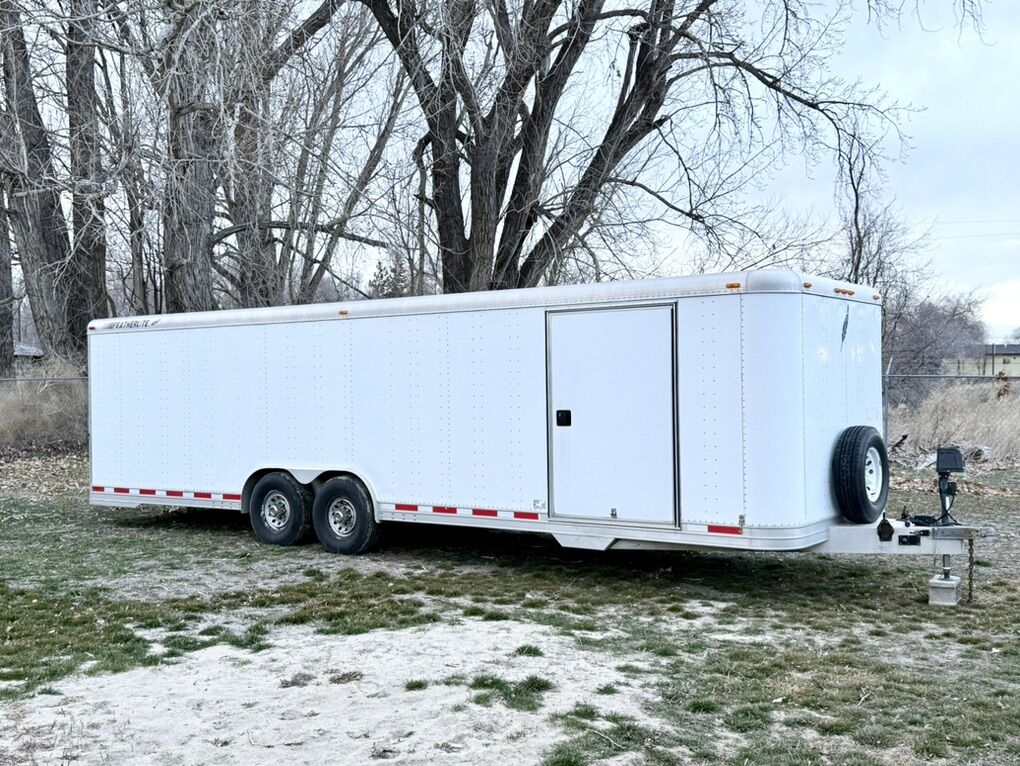 1999 Featherlite 28FT All Aluminum Trailer