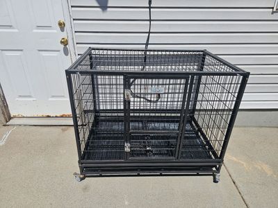XL dog Kennel with drop tray