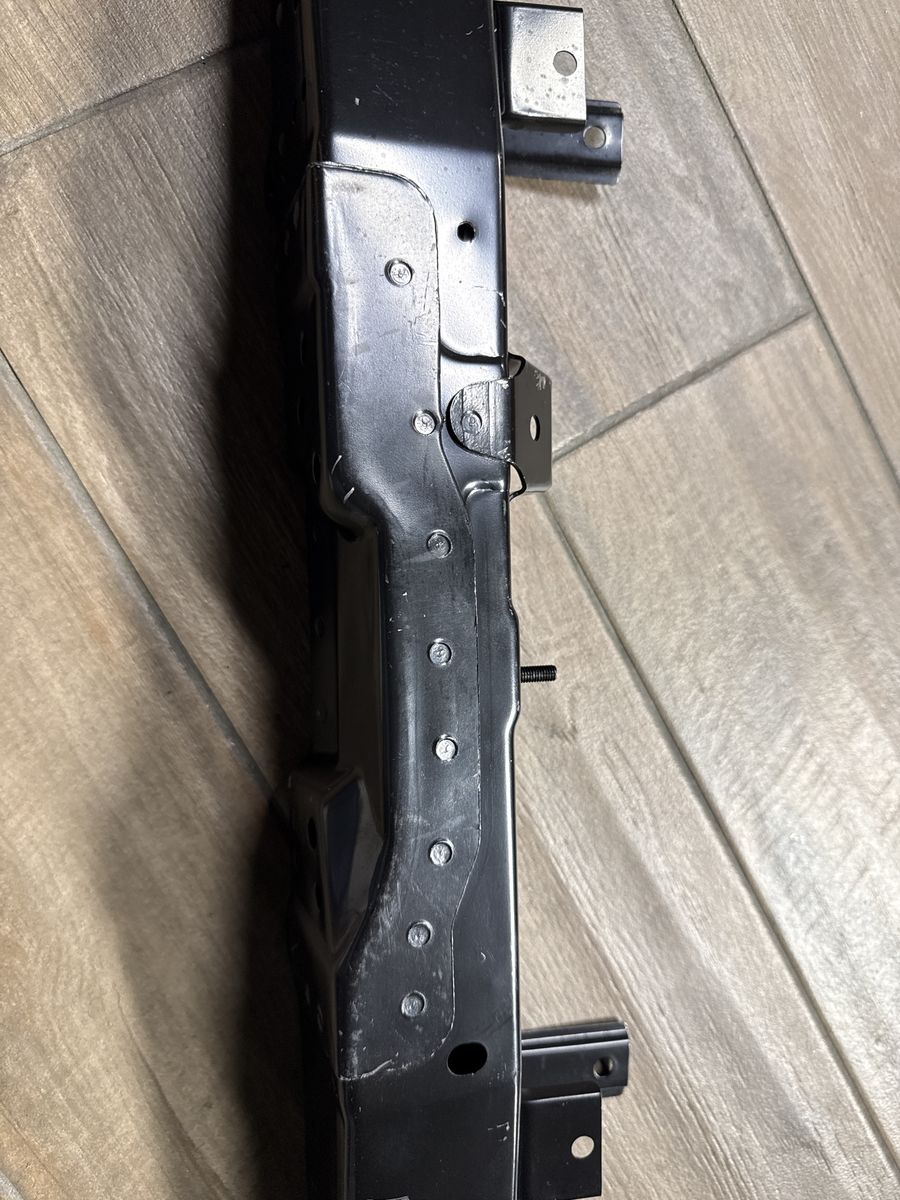 Main image 3
