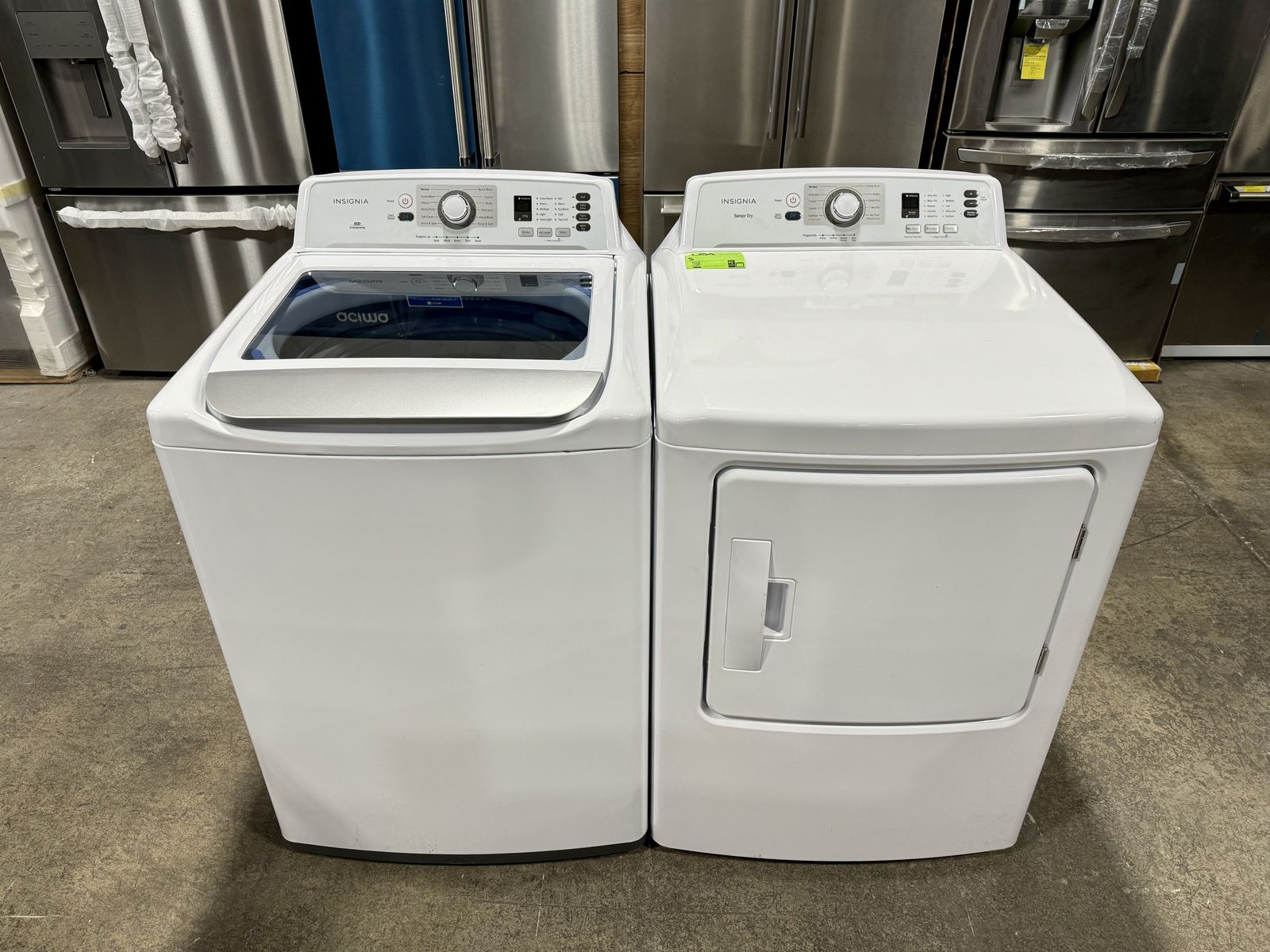 INSIGNIA TOP LOAD WASHER AND ELECTRIC DRYER SET