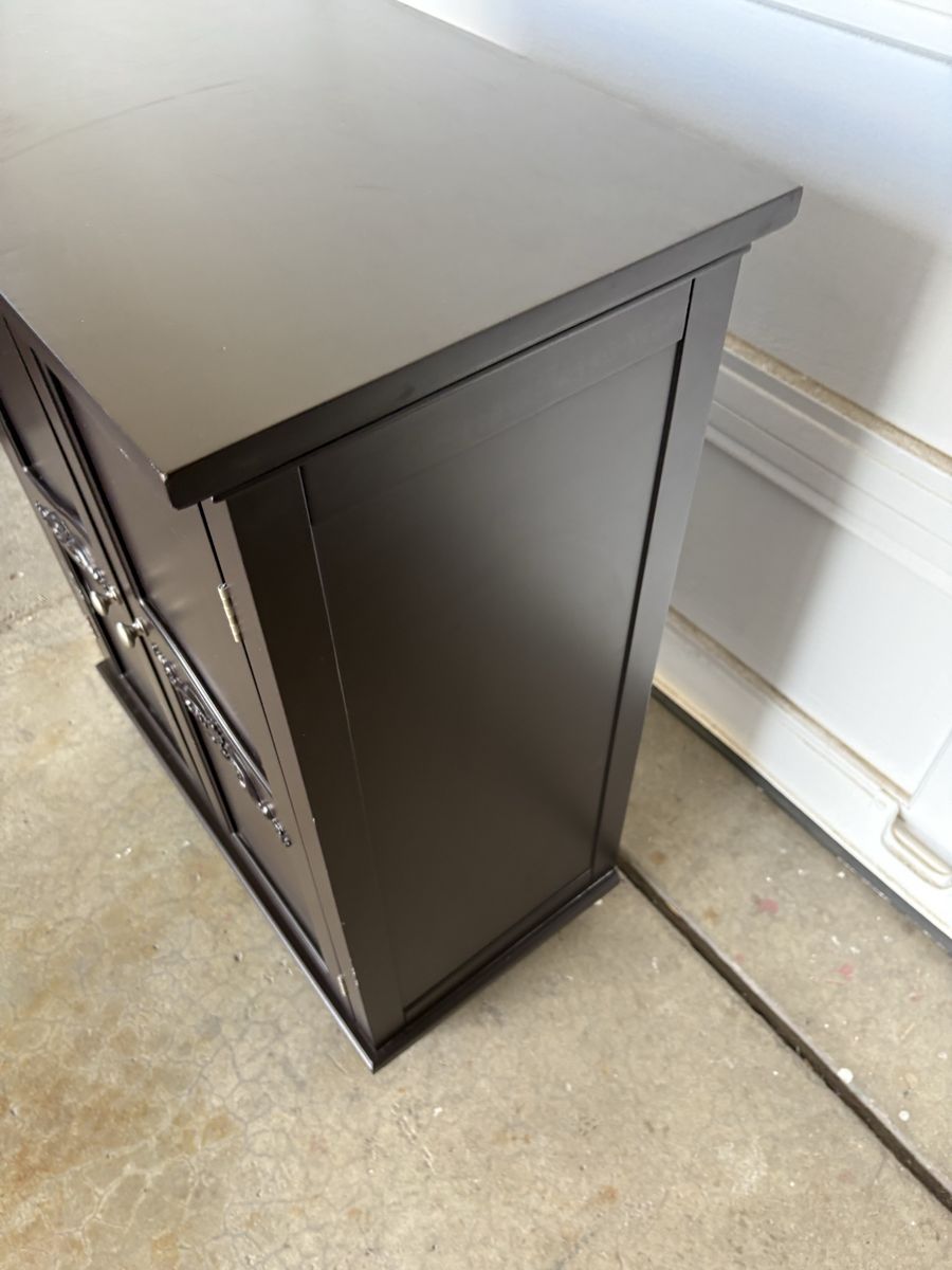 Main image 6