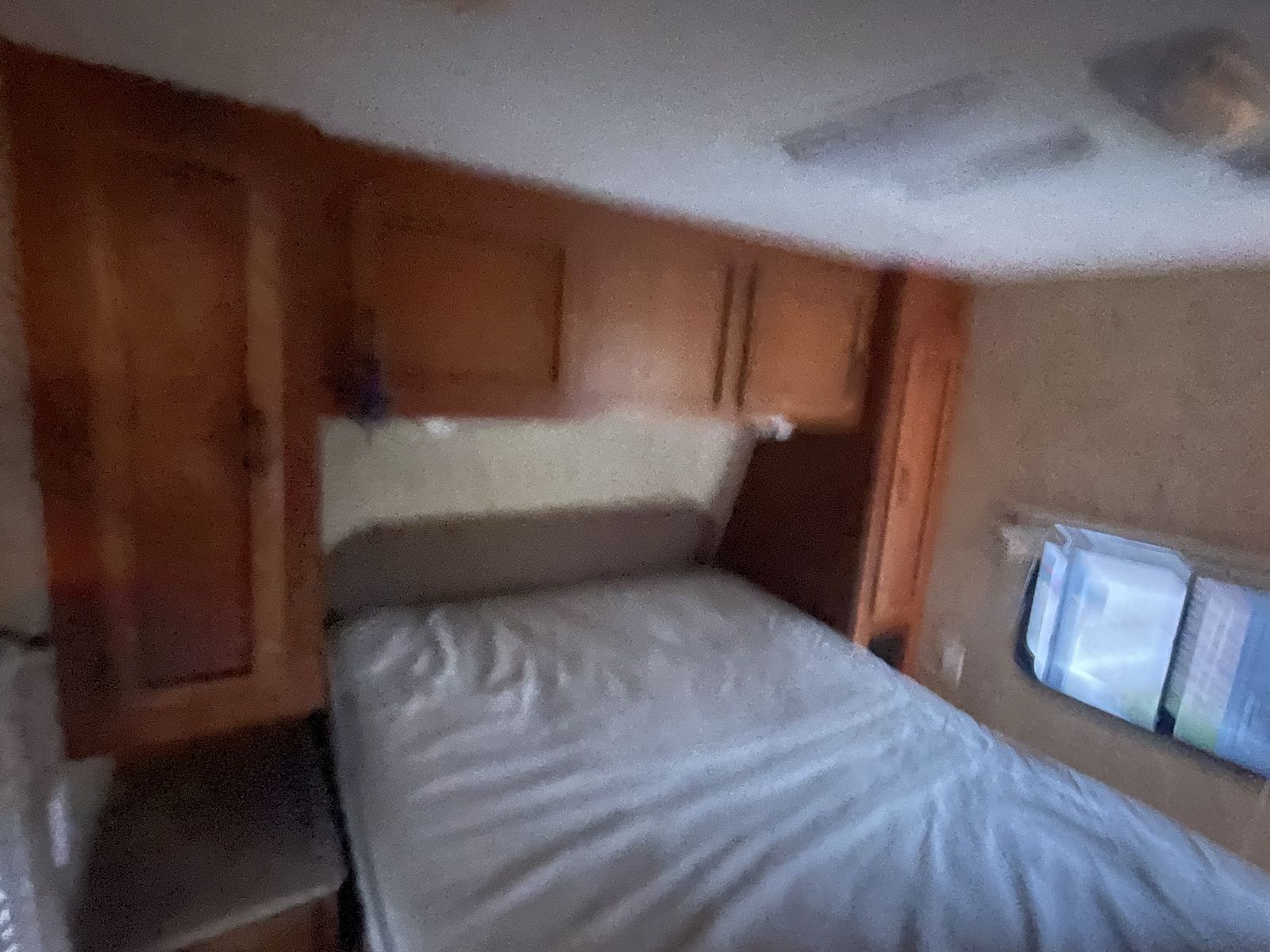 Main image 12