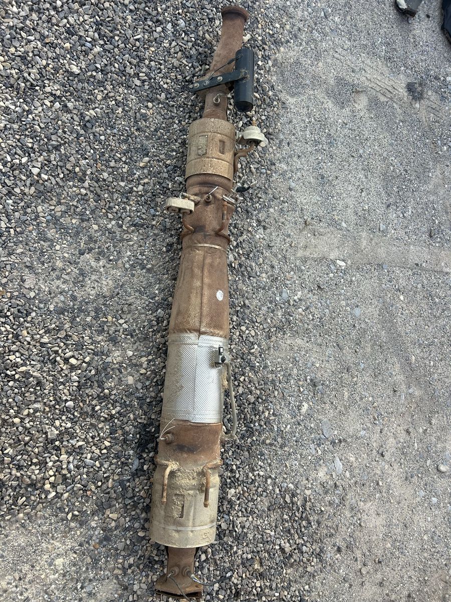 2022 Ford F350 6.7 Power Stroke OEM DPF/SCR Exhaust Assembly.