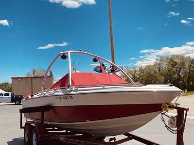 21 Foot Arrow Glass ski Boat