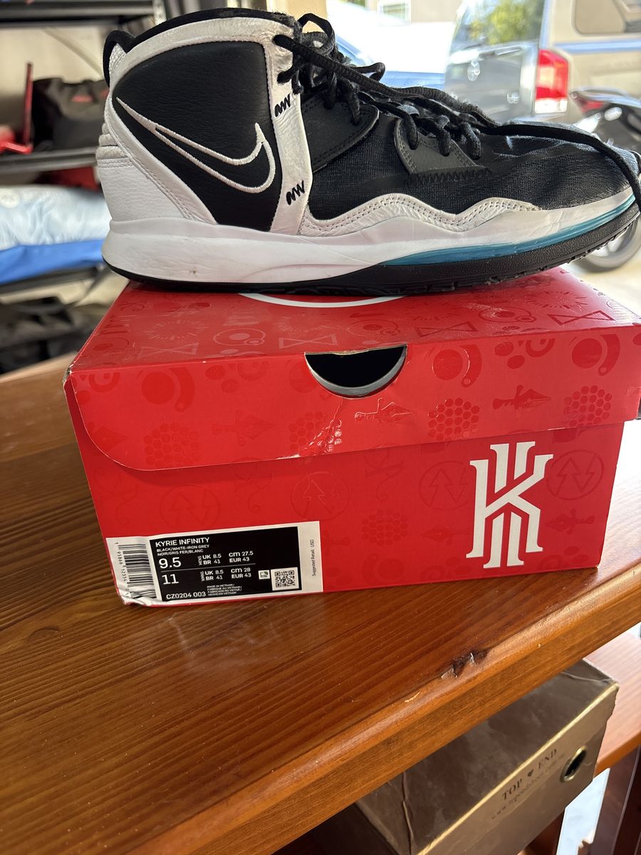 Nike Kyrie Infinity Black/White Iron Grey Basketball Shoes Men's Size 9.5