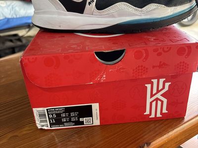 Nike Kyrie Infinity Black/White Iron Grey Basketball Shoes Men's Size 9.5