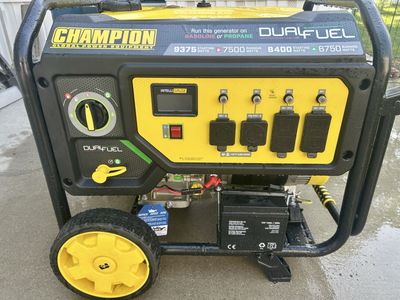 New 9350 Watt Dual Fuel Champion Generator