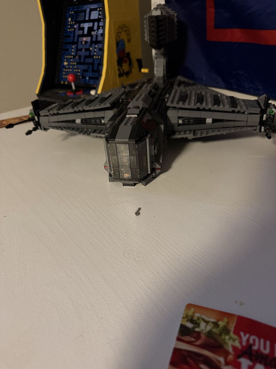 Main image 7
