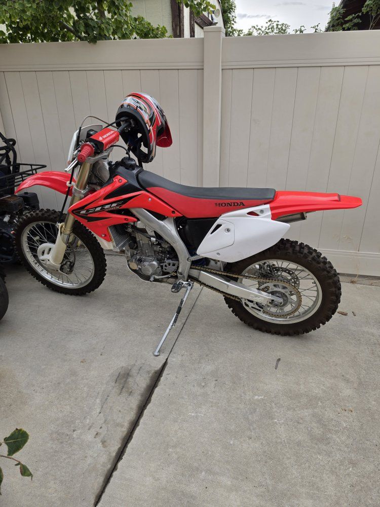 2006 Honda CRF450X Dirt Bike