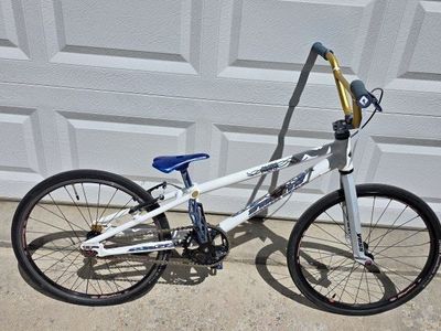 STAATS EXPERT bmx bike