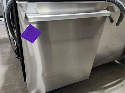 LG Stainless Steel Built-in Dishwasher with Handle and Third Rack - Brand New