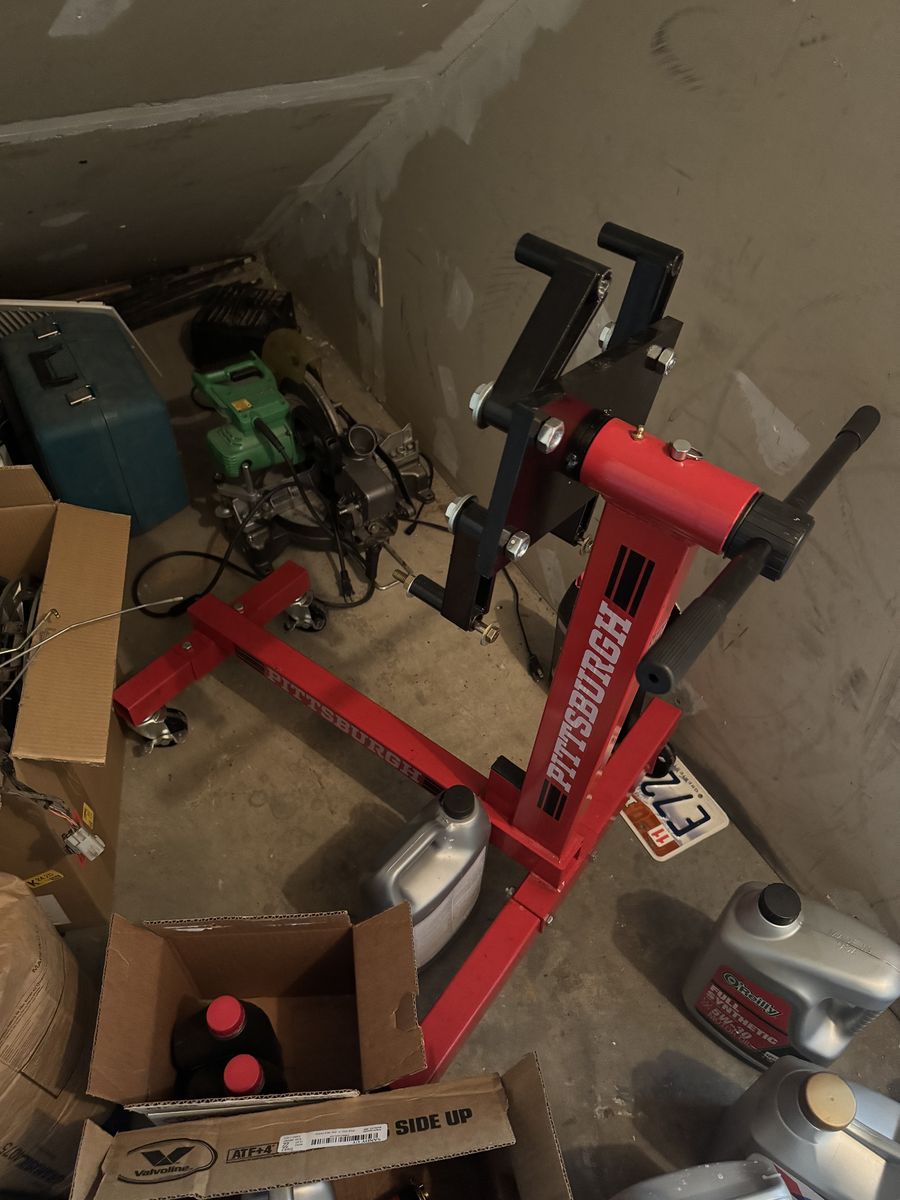 Engine Stand for rent