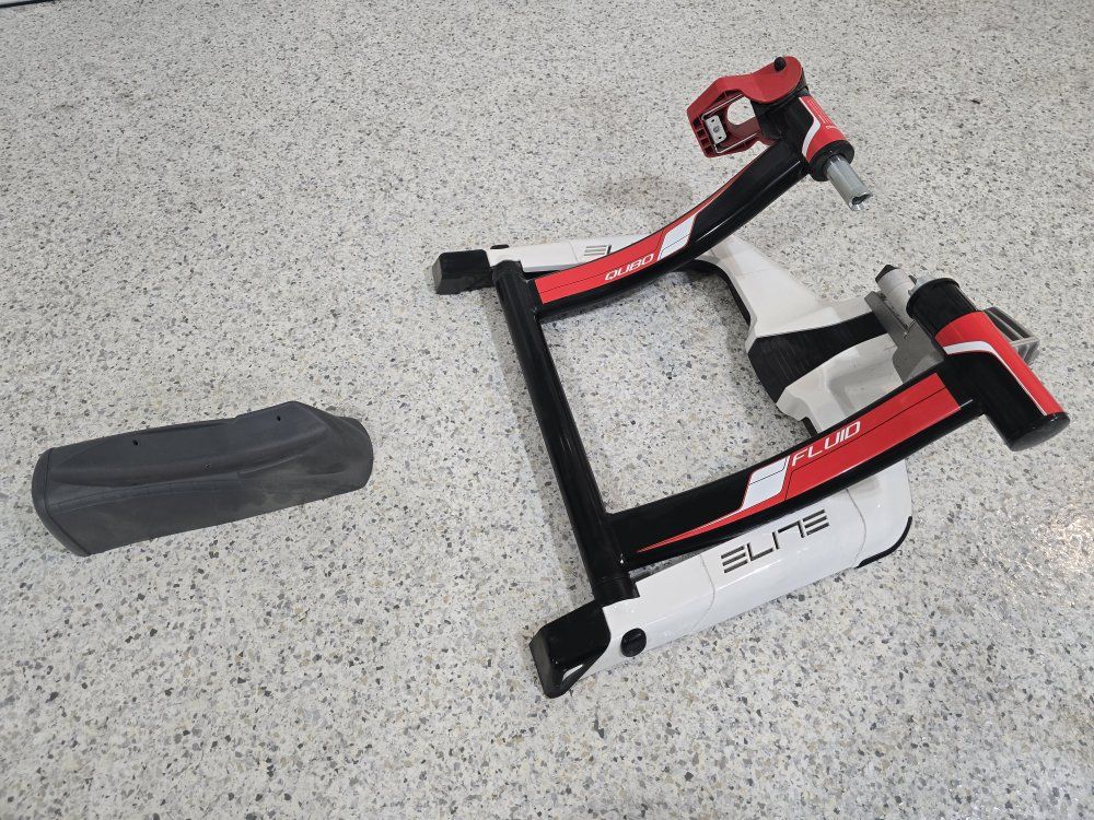 FLUID QUBO ELITE Indoor Bicycle Trainer